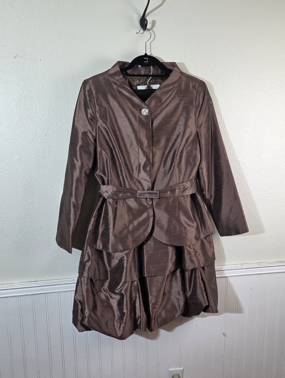 Serafina Womens 2 Pc Skirt Suit Size 12 Brown Church Mother Bride Formal Career